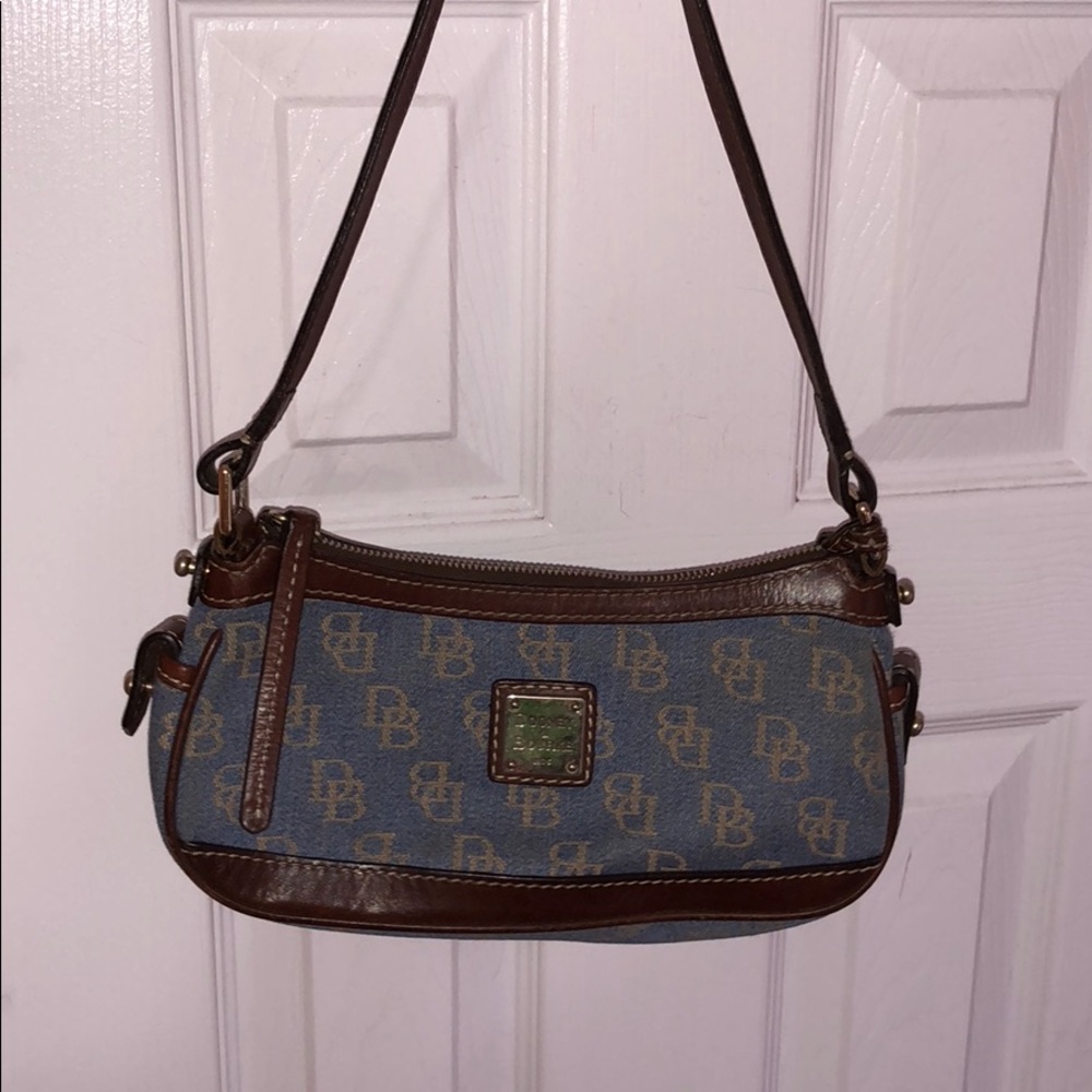 Dooney & Bourke purse